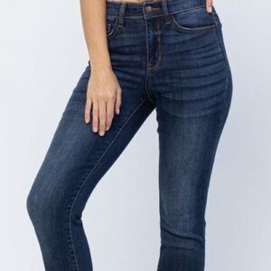 Judy Blue Dark Wash relaxed fit high rise Jeans